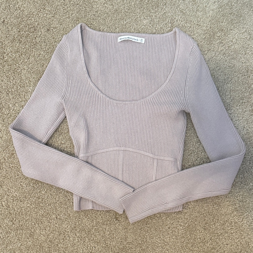 Abercrombie & Fitch Women's Scoop Neck Sweater in Light Purple